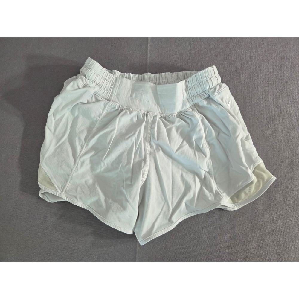 Lululemon Shorts Womens 4 White Lined Stretch Loose Running Active Gym Vented - Picture 2 of 8